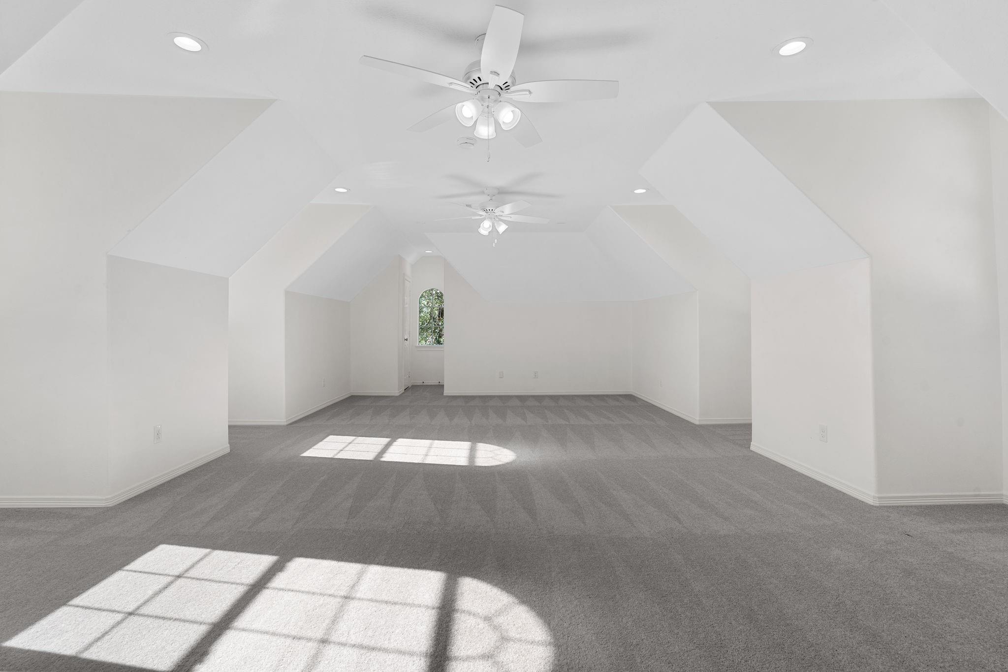 11302 Lake Forest Drive