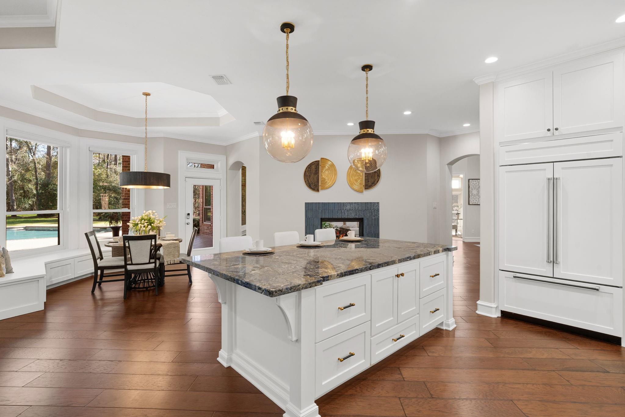 11302 Lake Forest Drive