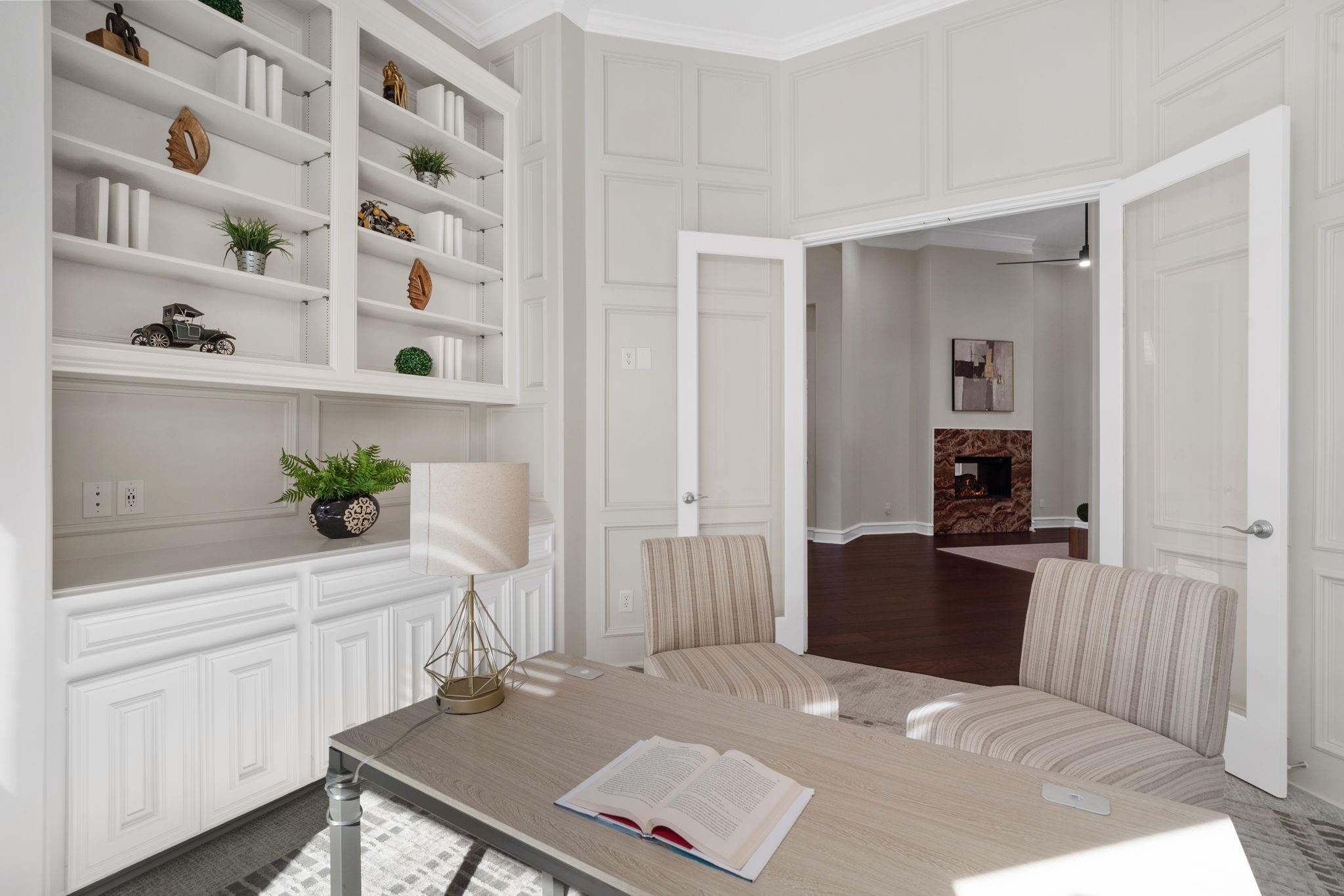 11302 Lake Forest Drive