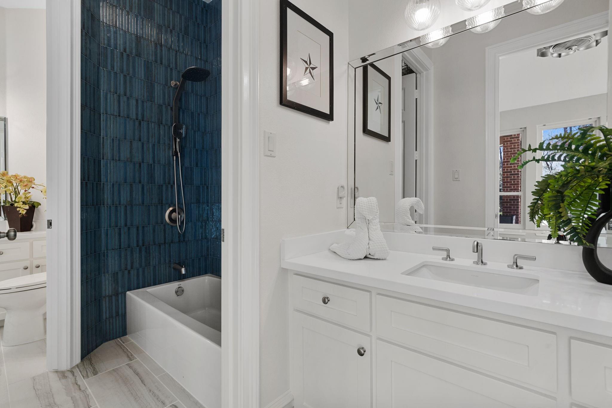 11302 Lake Forest Drive