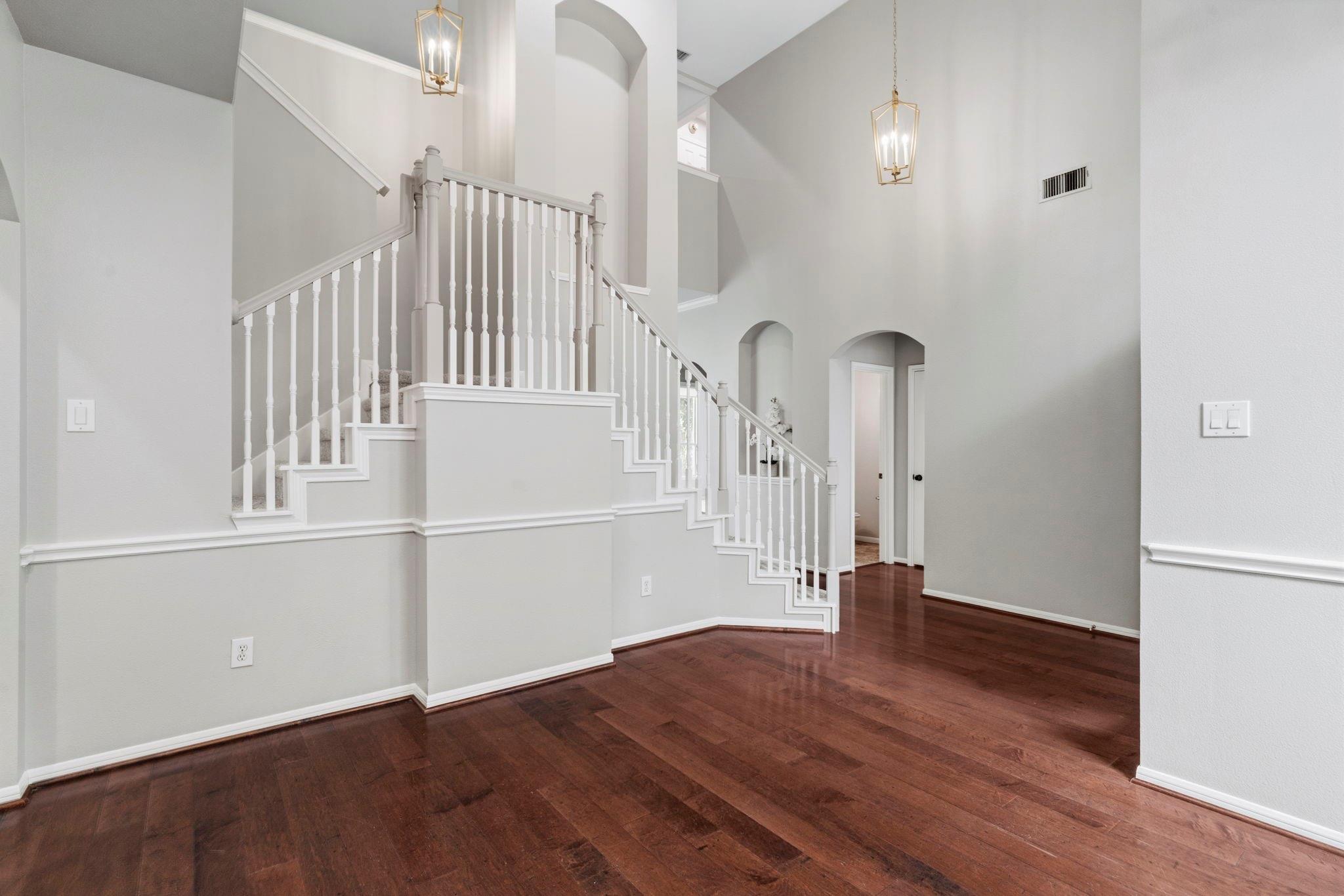 3427 Powell Way