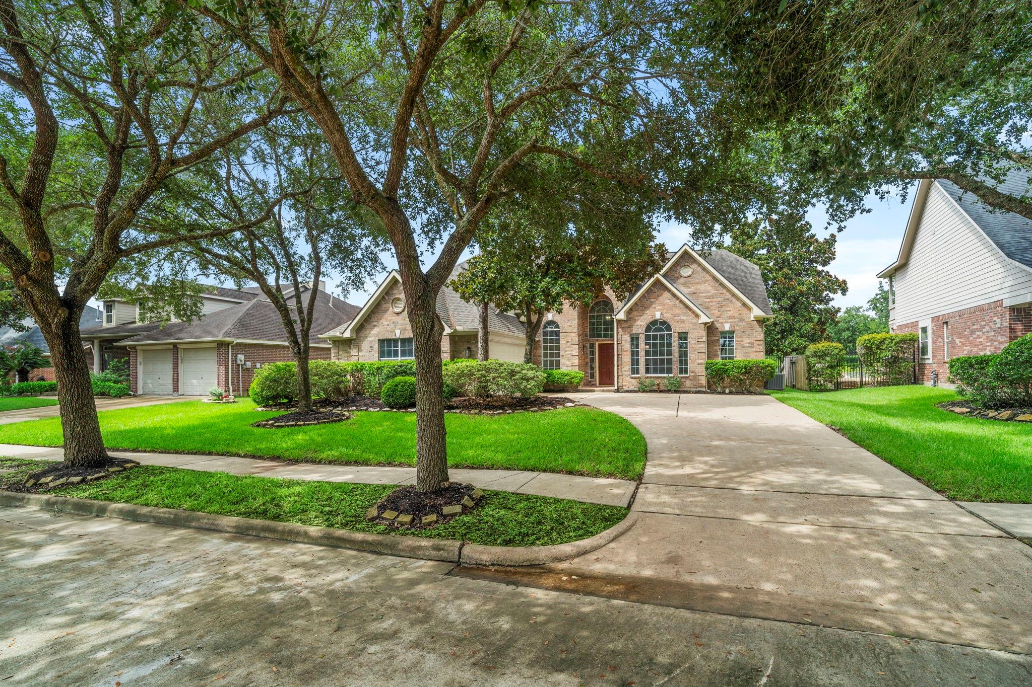 3427 Powell Way