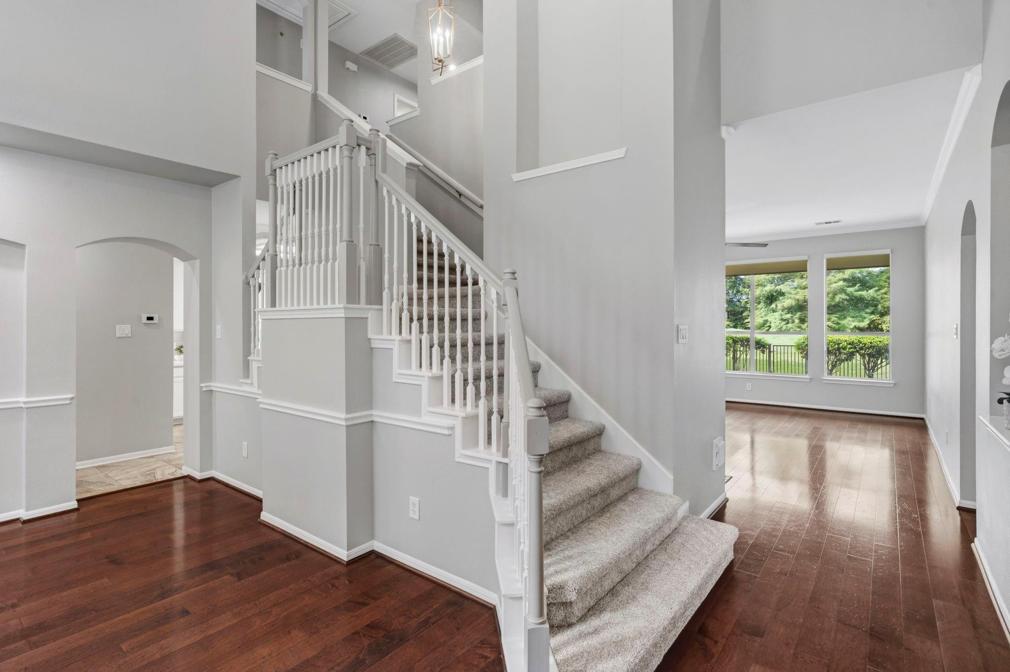 3427 Powell Way