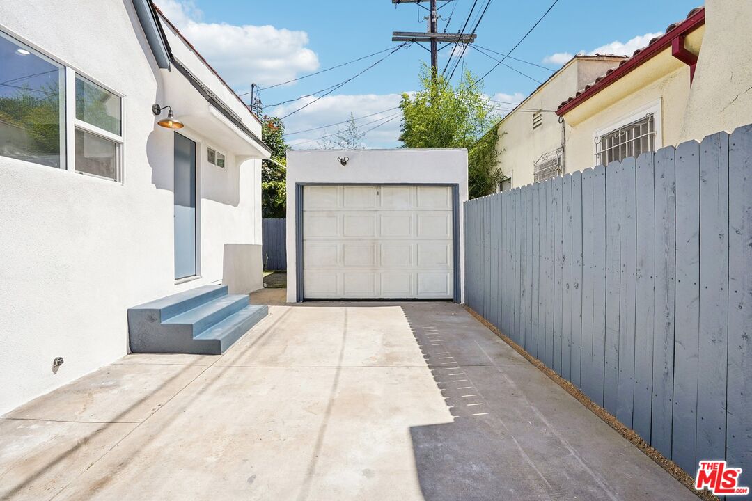4438 W 28th St