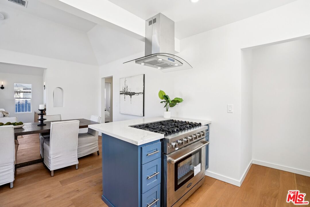 4438 W 28th St