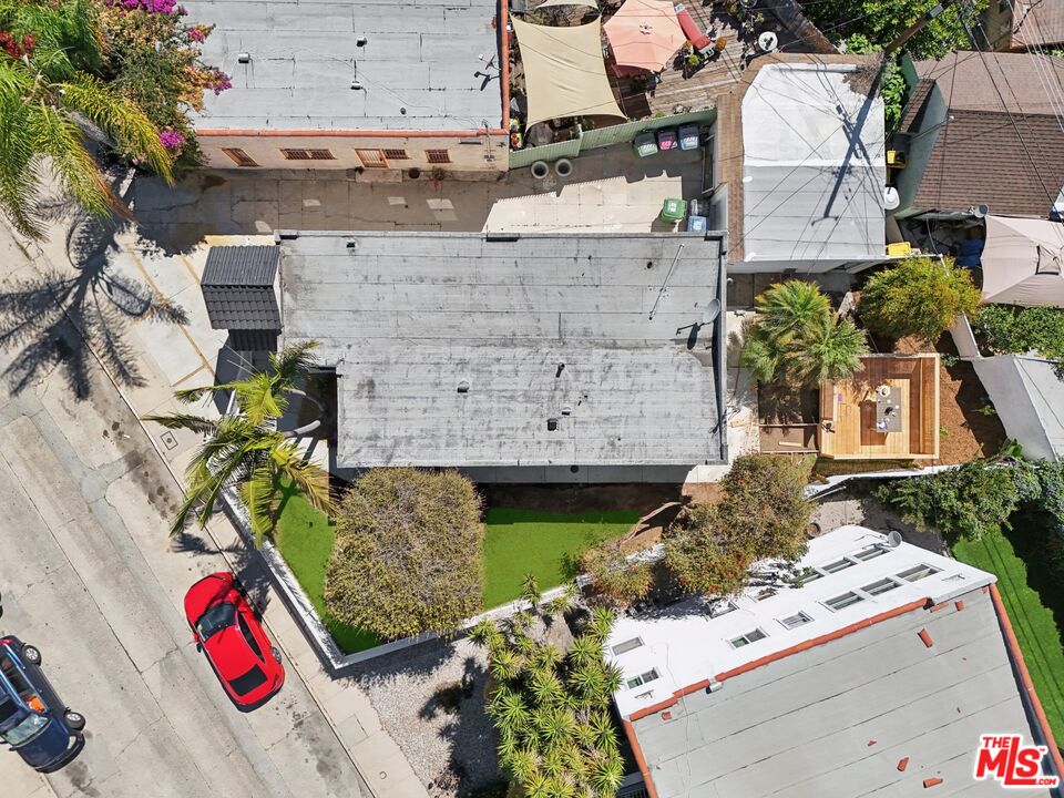 2353 Lucerne Ave