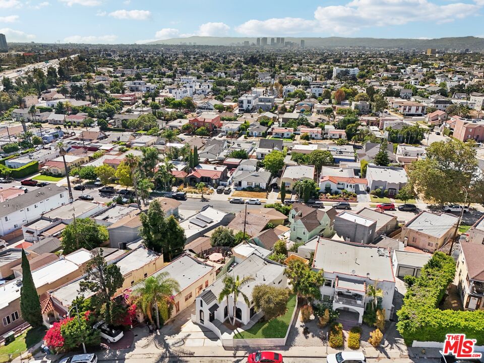 2353 Lucerne Ave