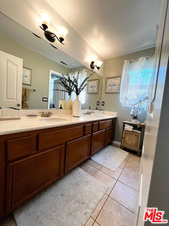 3653 W Luther Ln Unit: A