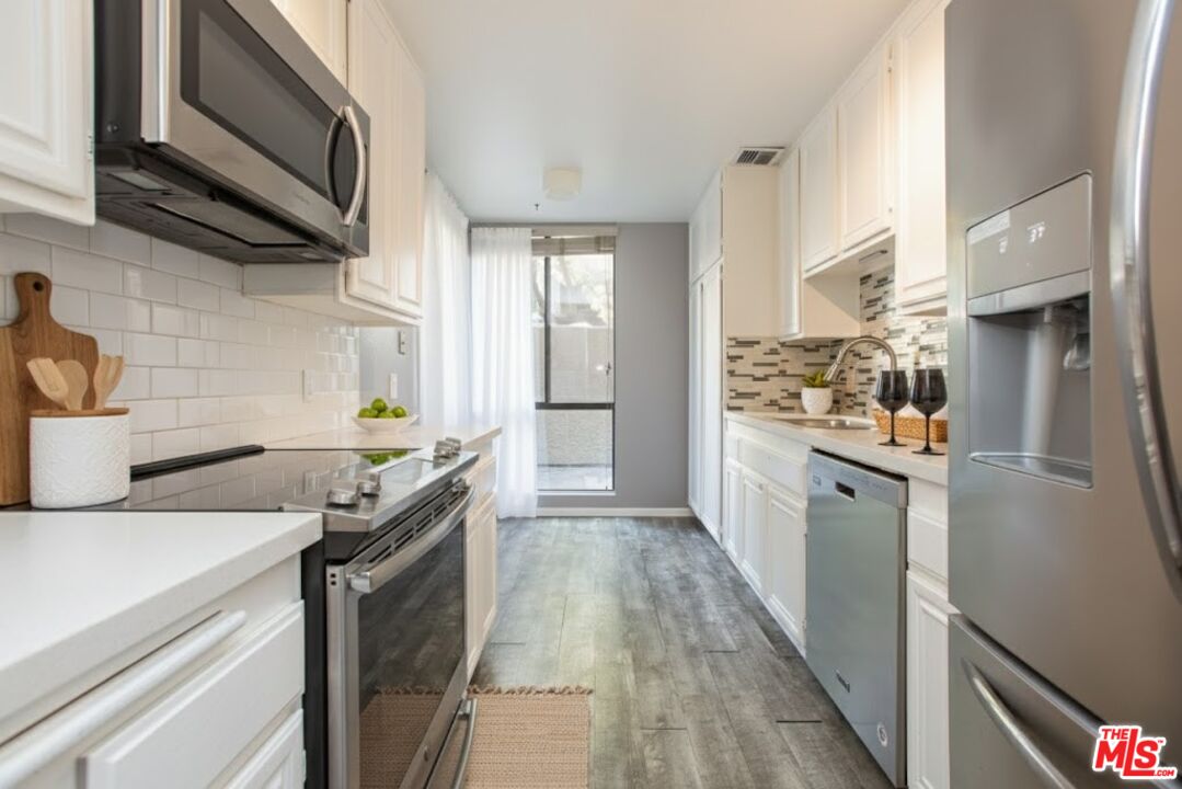 4041 Via Marisol Unit: 111