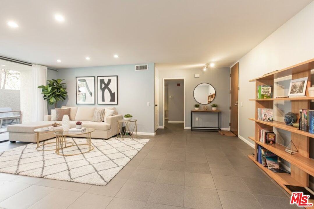 4041 Via Marisol Unit: 111