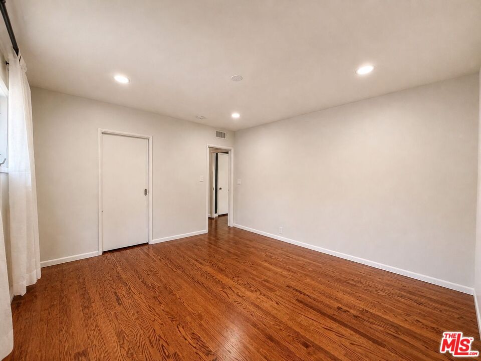 1796 E Mendocino St