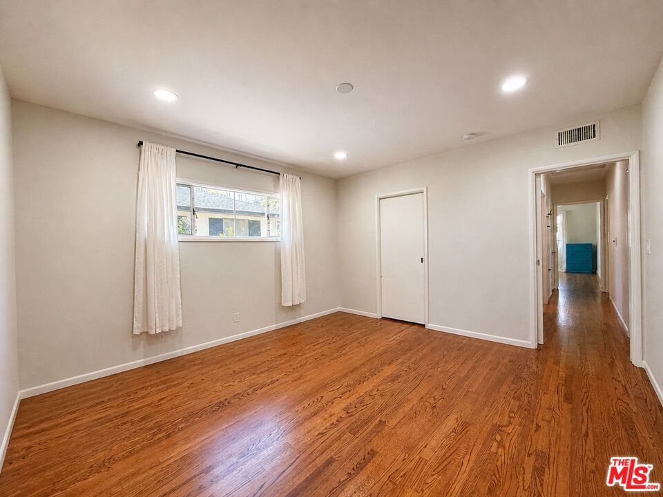 1796 E Mendocino St