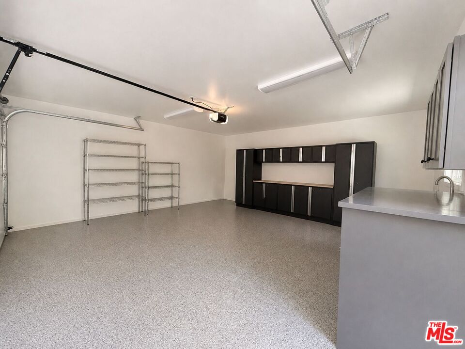 1796 E Mendocino St