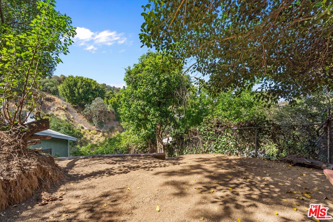 8506 Oak Ct