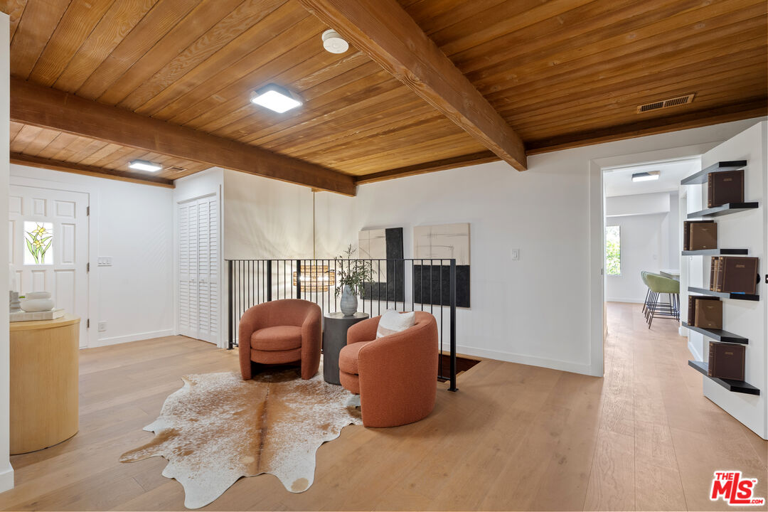 8506 Oak Ct