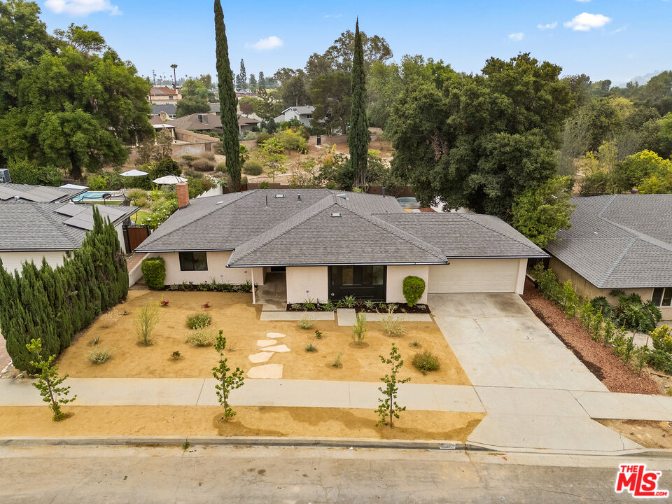 974 La Canada Verdugo Rd