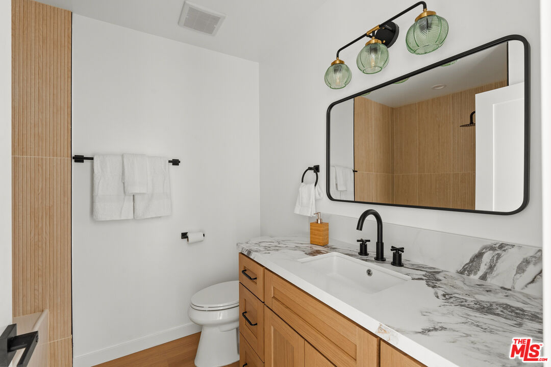 974 La Canada Verdugo Rd