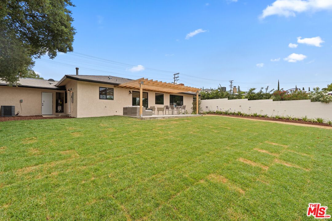 974 La Canada Verdugo Rd