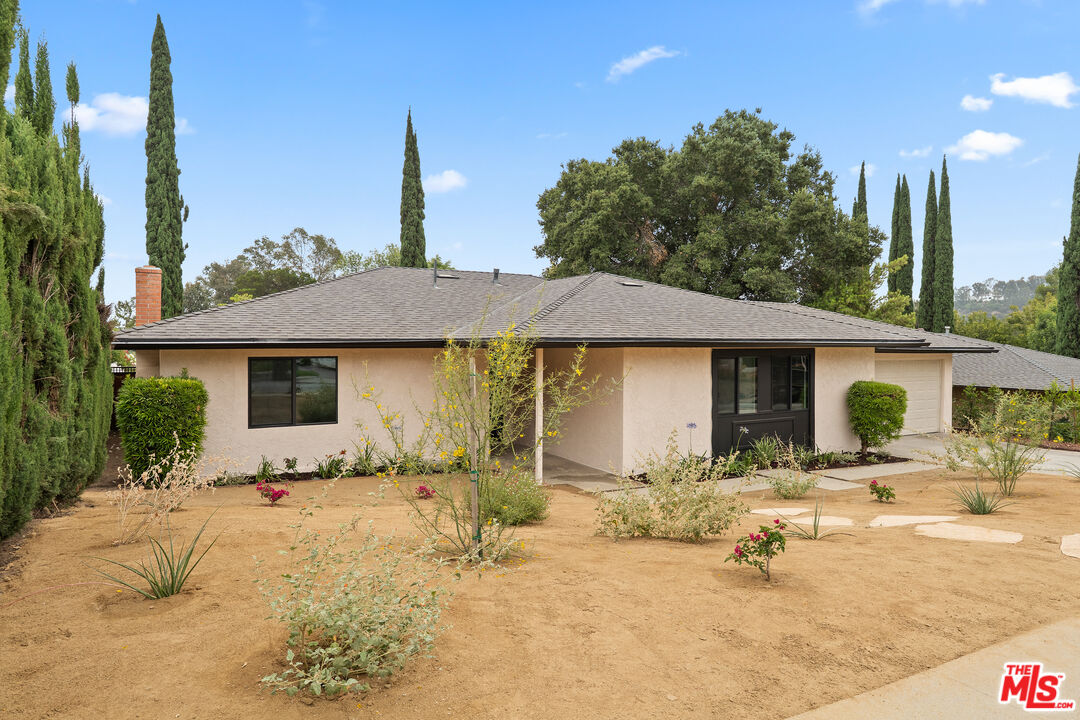 974 La Canada Verdugo Rd