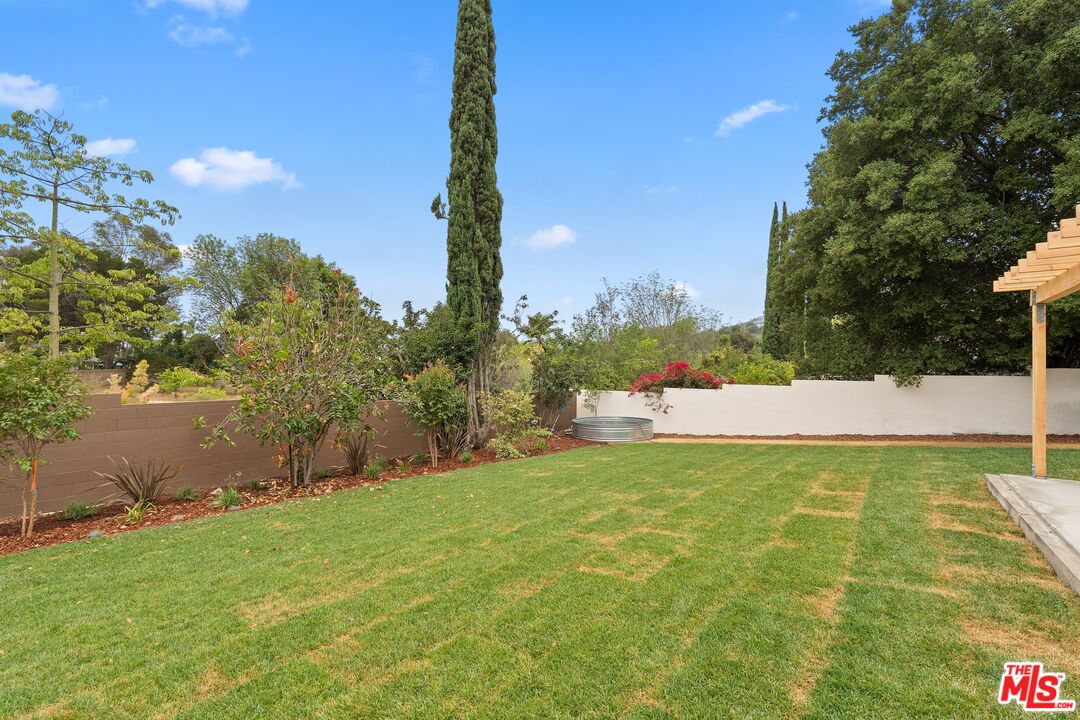 974 La Canada Verdugo Rd