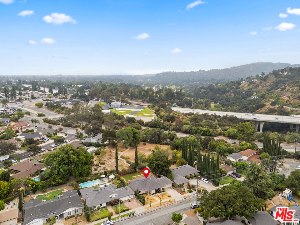 974 La Canada Verdugo Rd