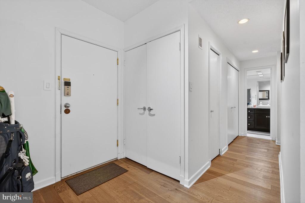 1045 31ST STREET NW Unit: 21