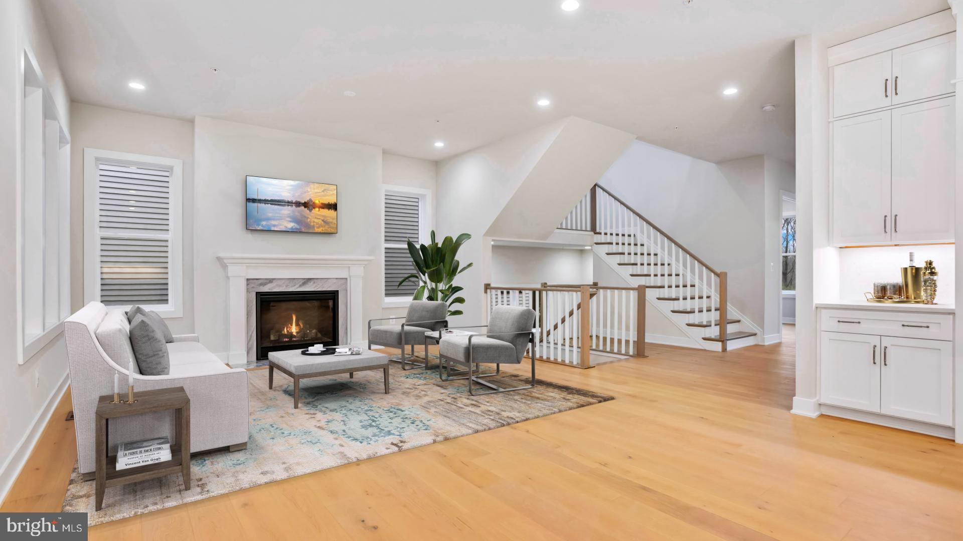 7013 Renita Ln