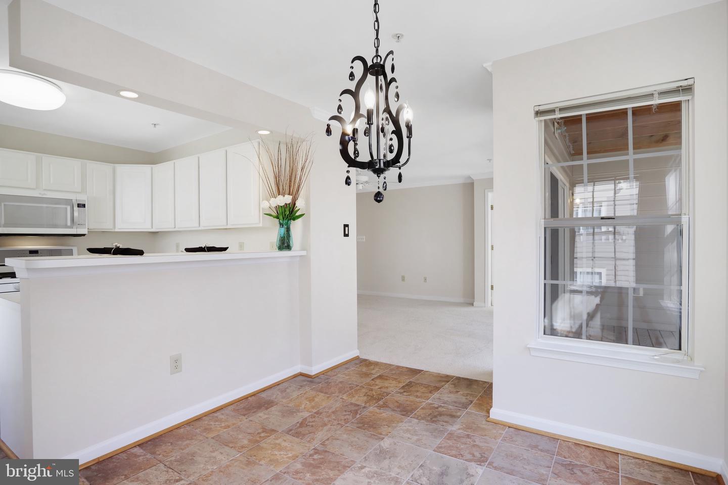 111 Timberbrook Ln #201