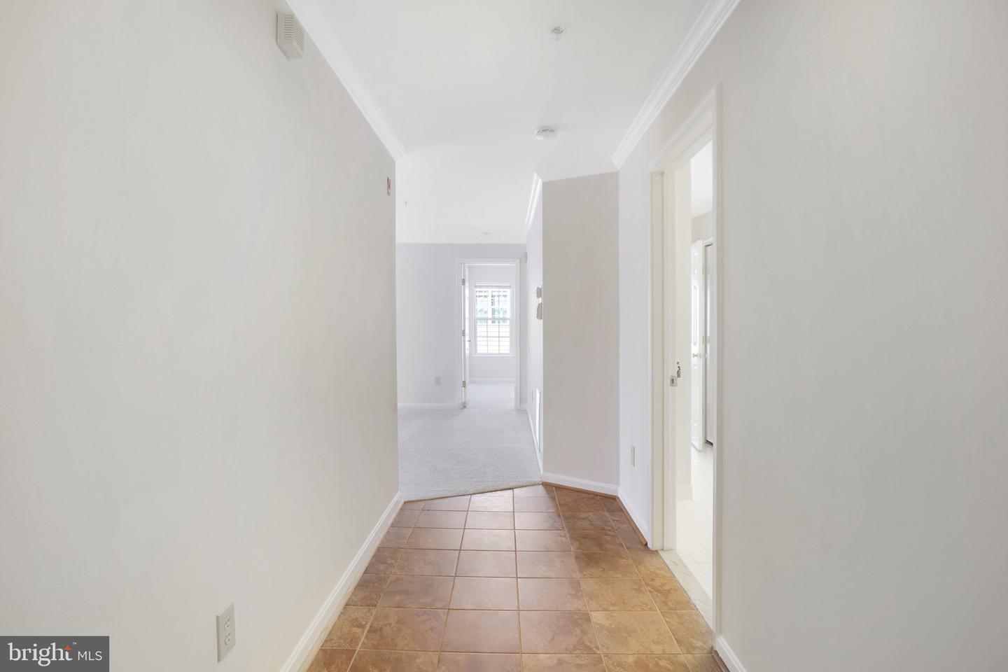 111 Timberbrook Ln #201