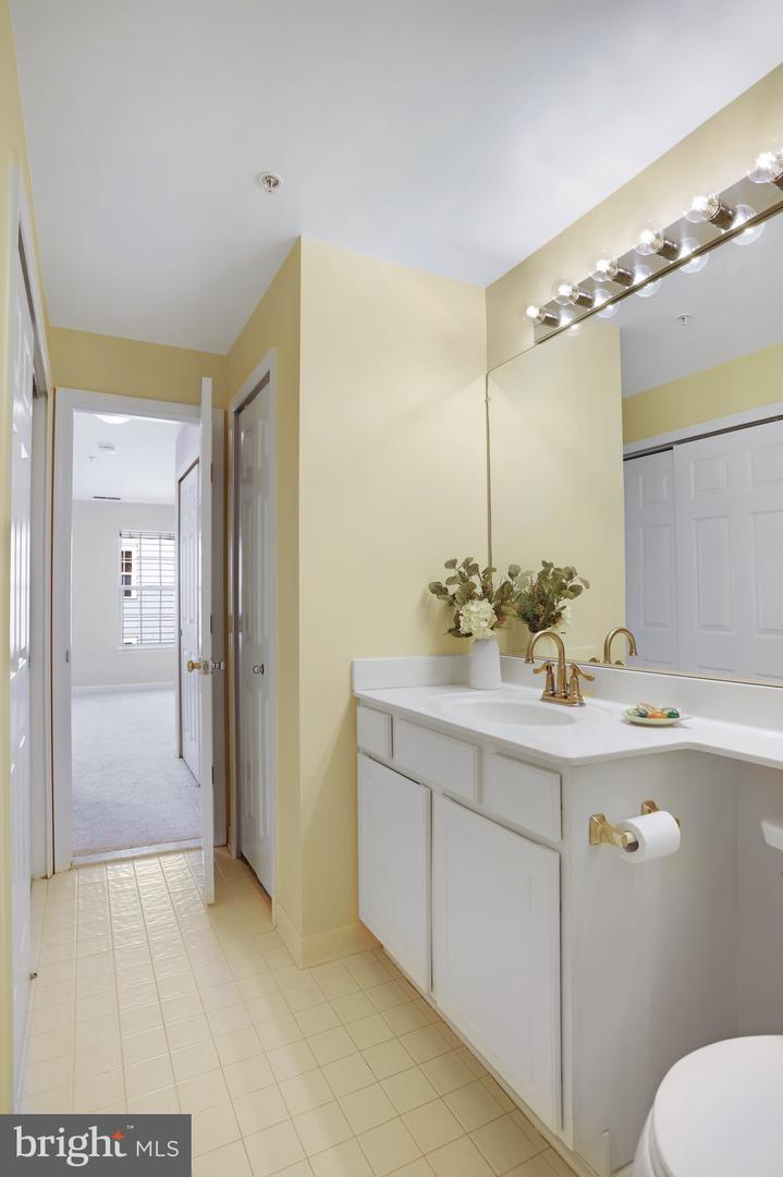 111 Timberbrook Ln #201