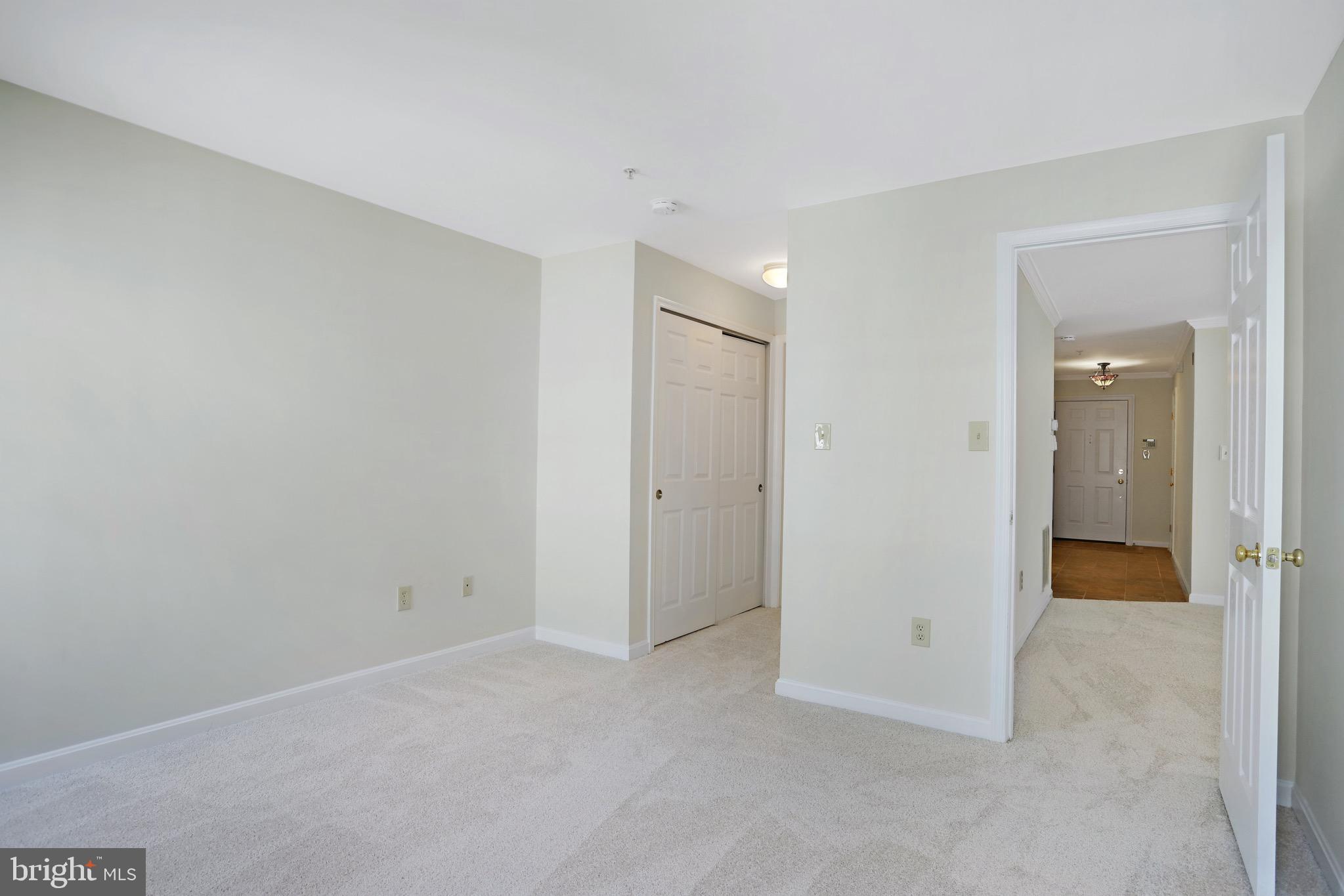 111 Timberbrook Ln #201