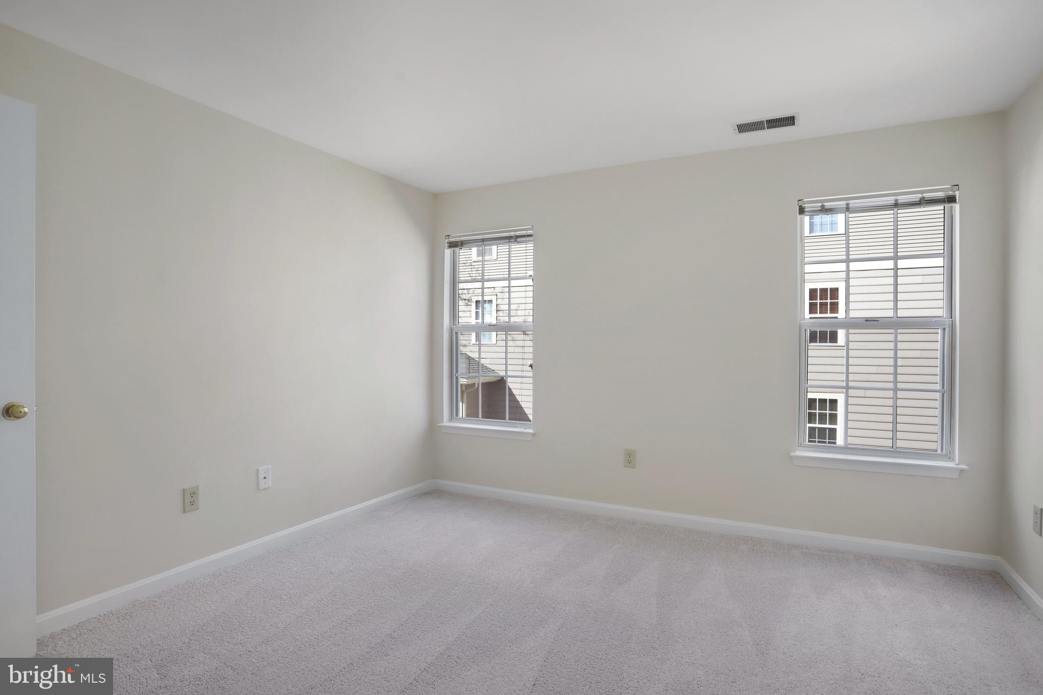 111 Timberbrook Ln #201