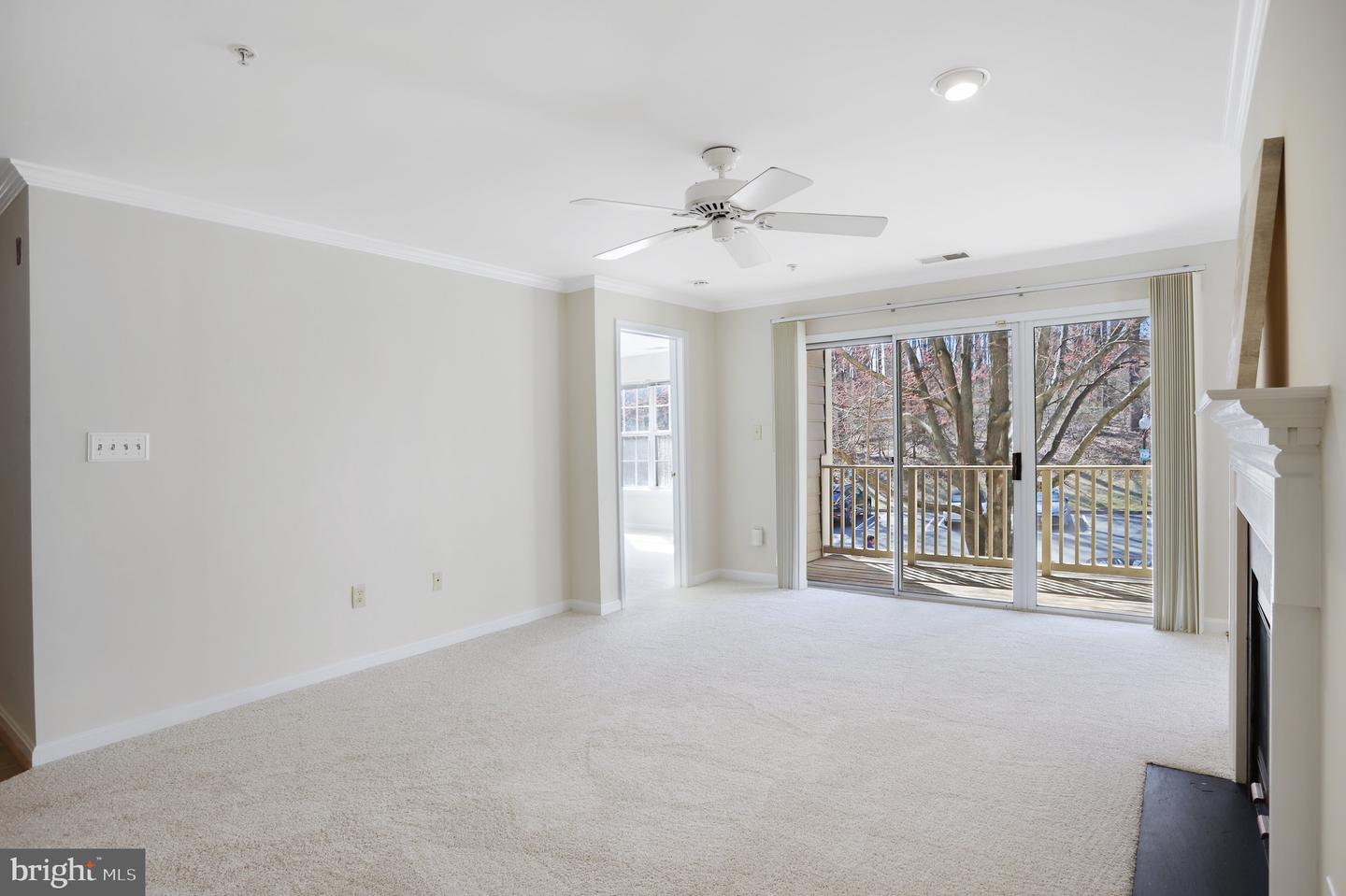 111 Timberbrook Ln #201