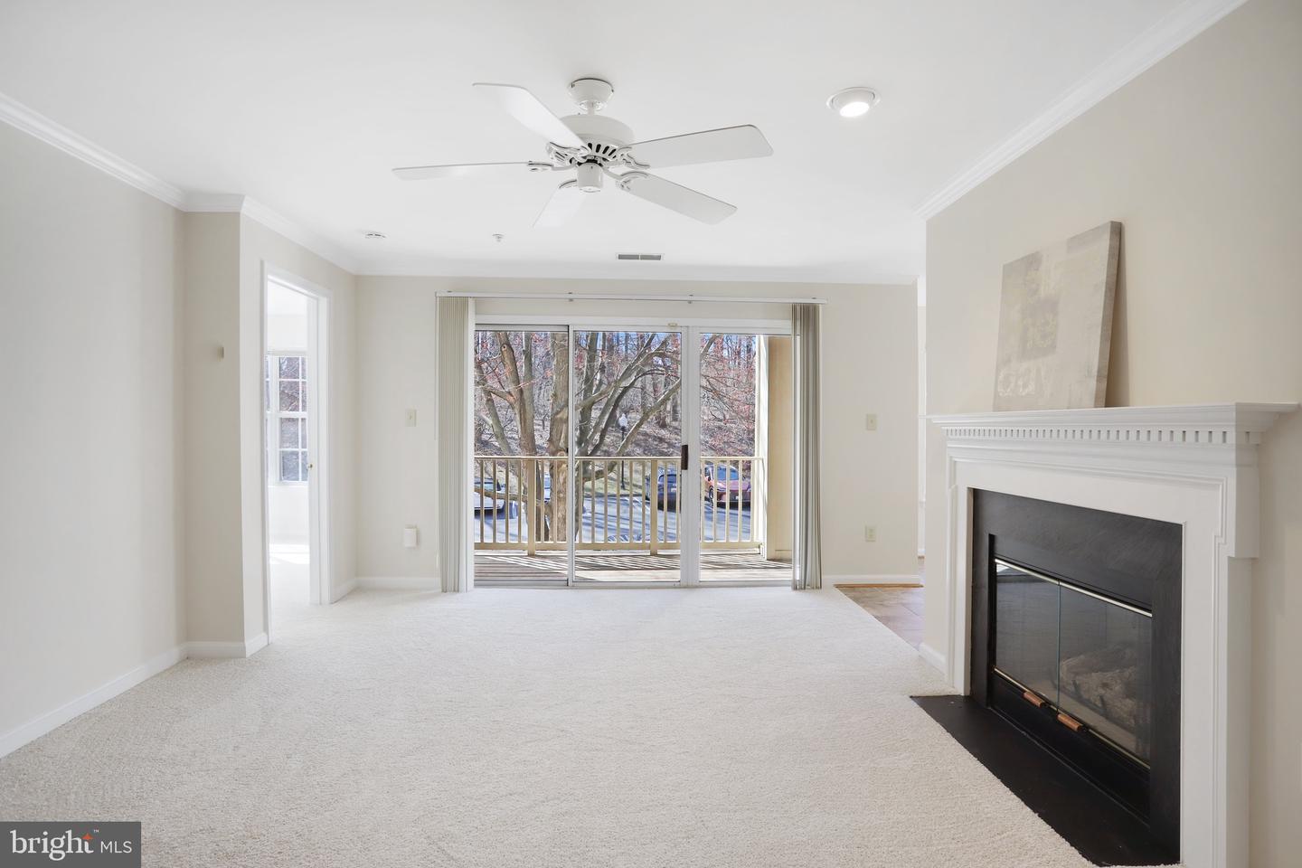 111 Timberbrook Ln #201