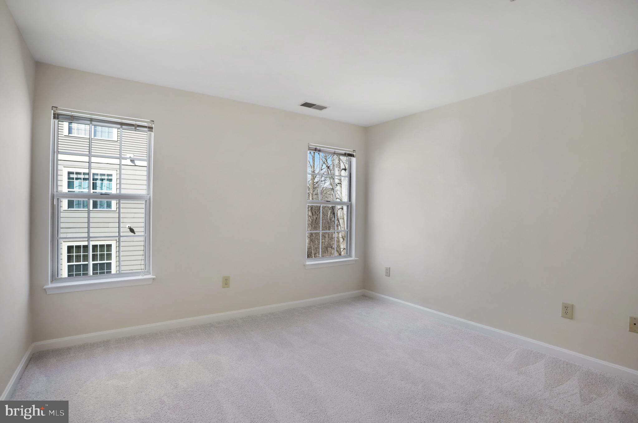 111 Timberbrook Ln #201