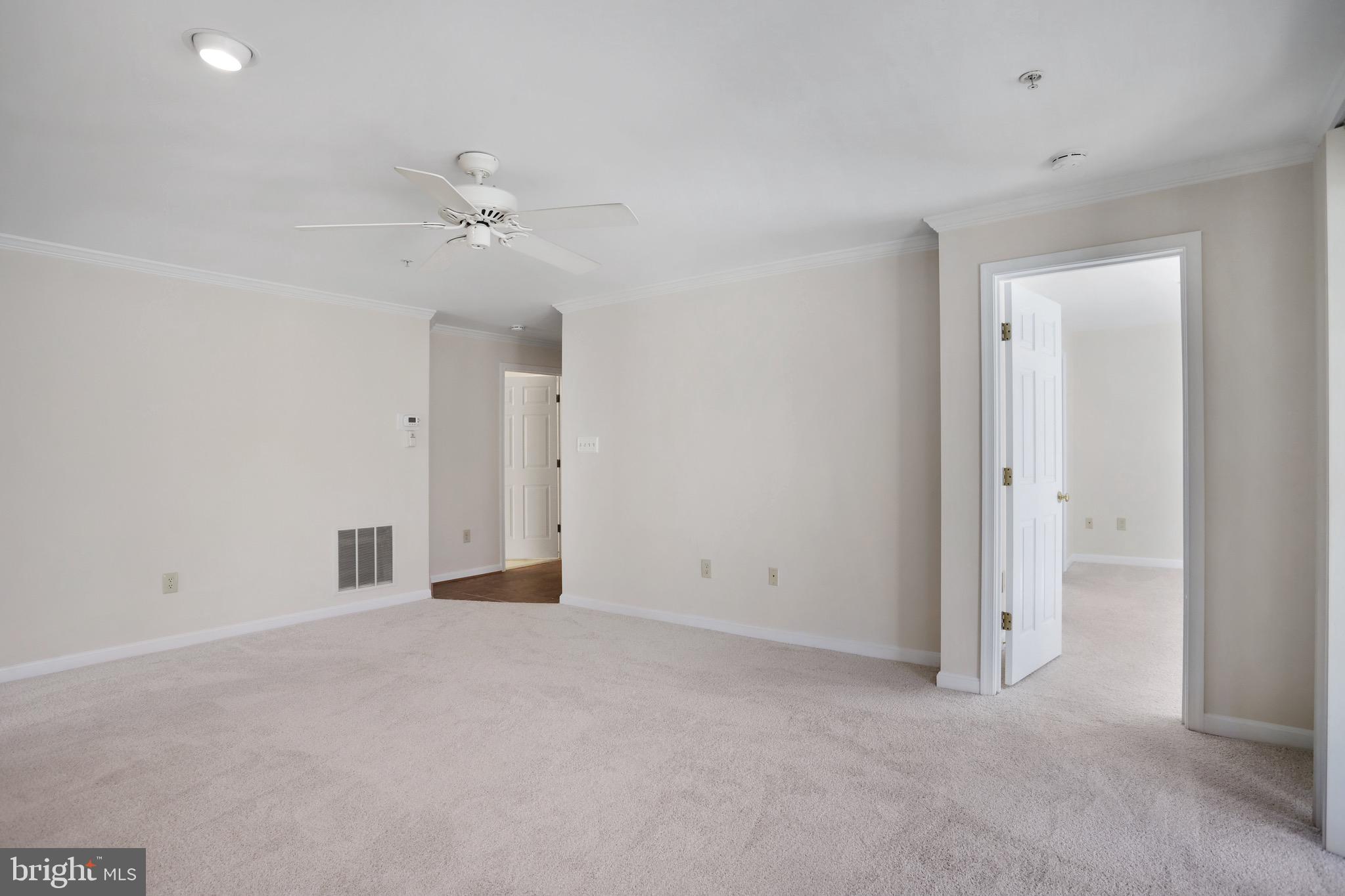111 Timberbrook Ln #201