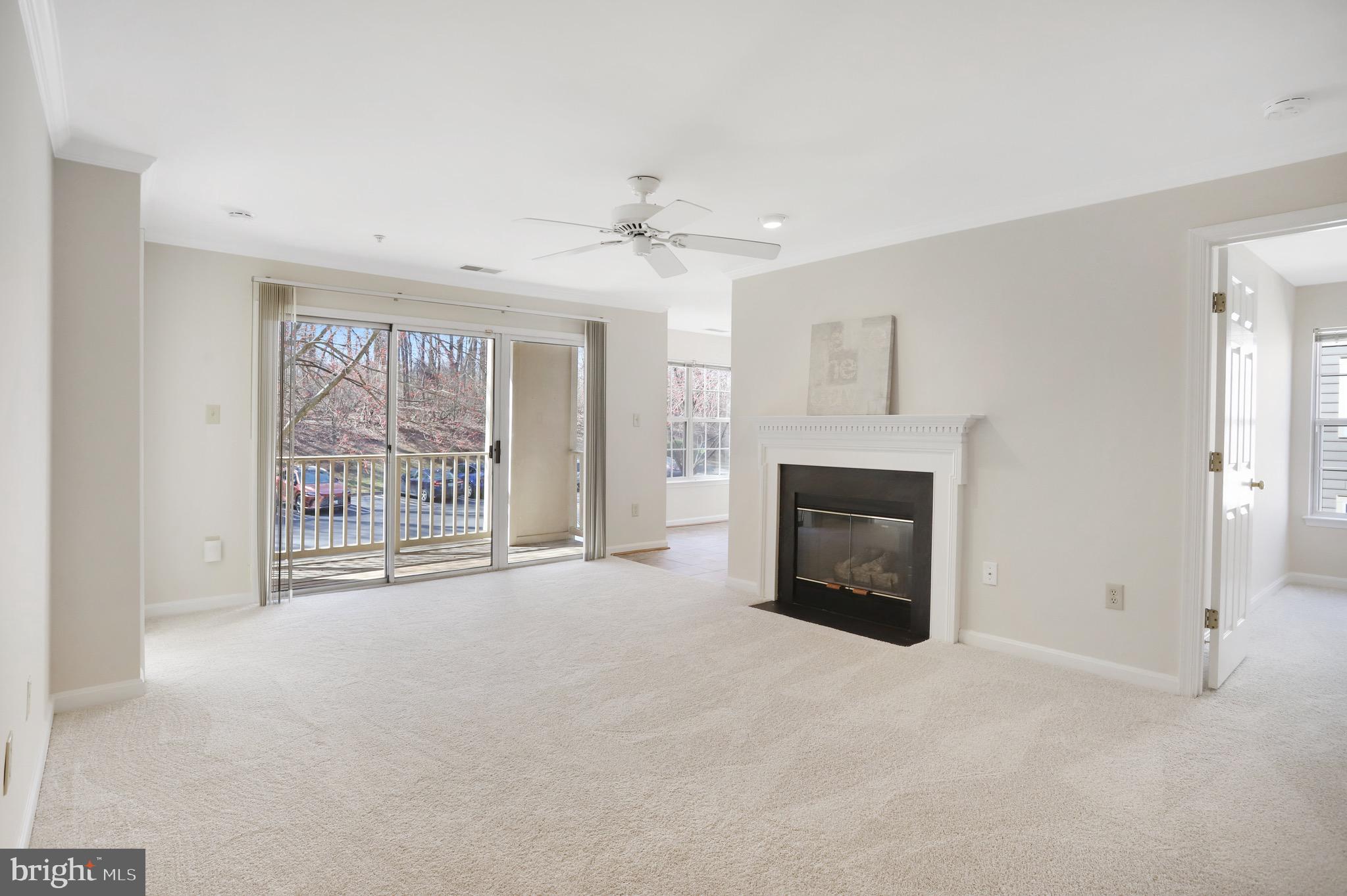 111 Timberbrook Ln #201