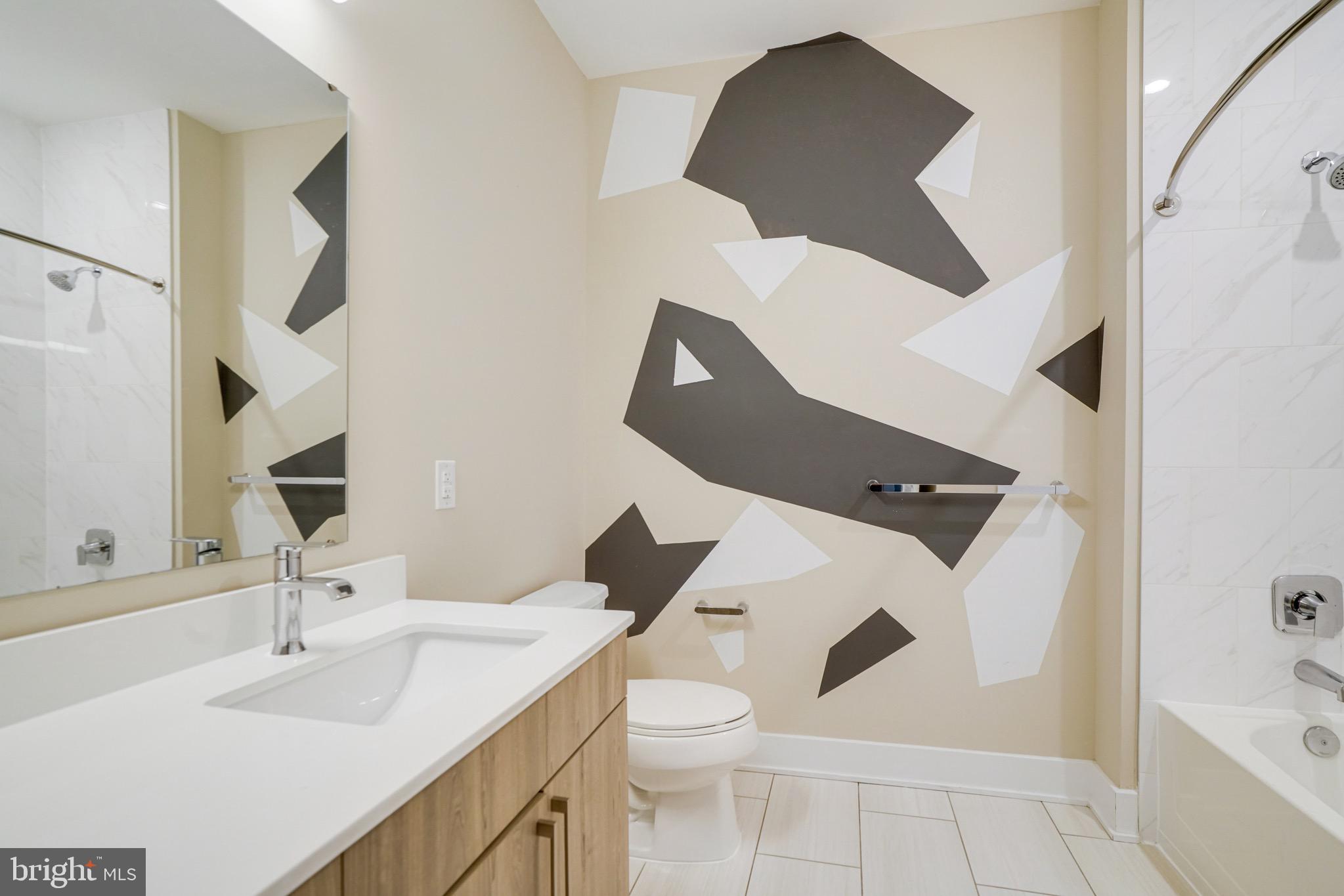 145 RIVERHAVEN DR #135