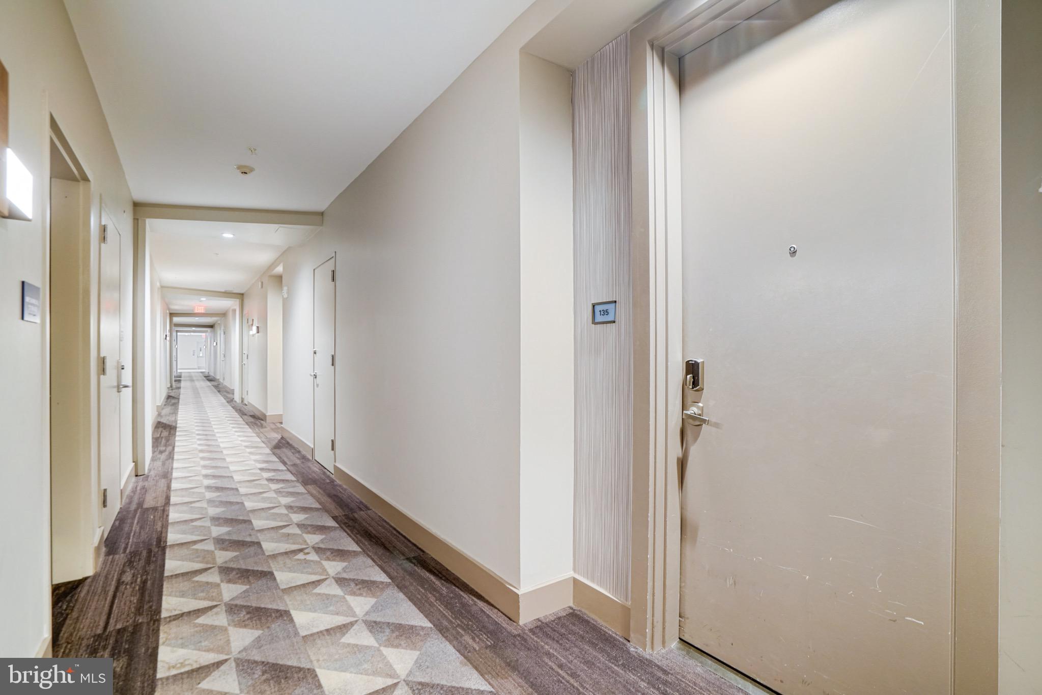 145 RIVERHAVEN DR #135