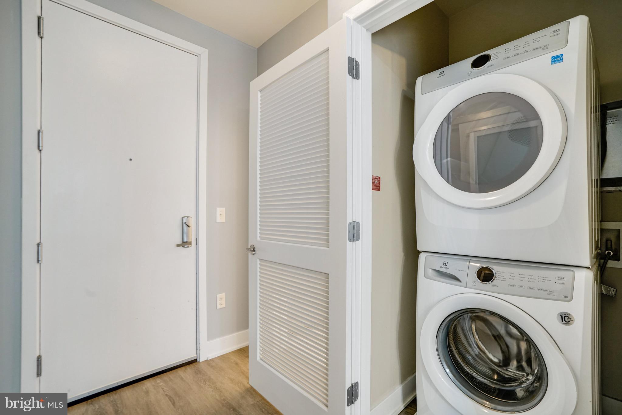 145 RIVERHAVEN DR #135