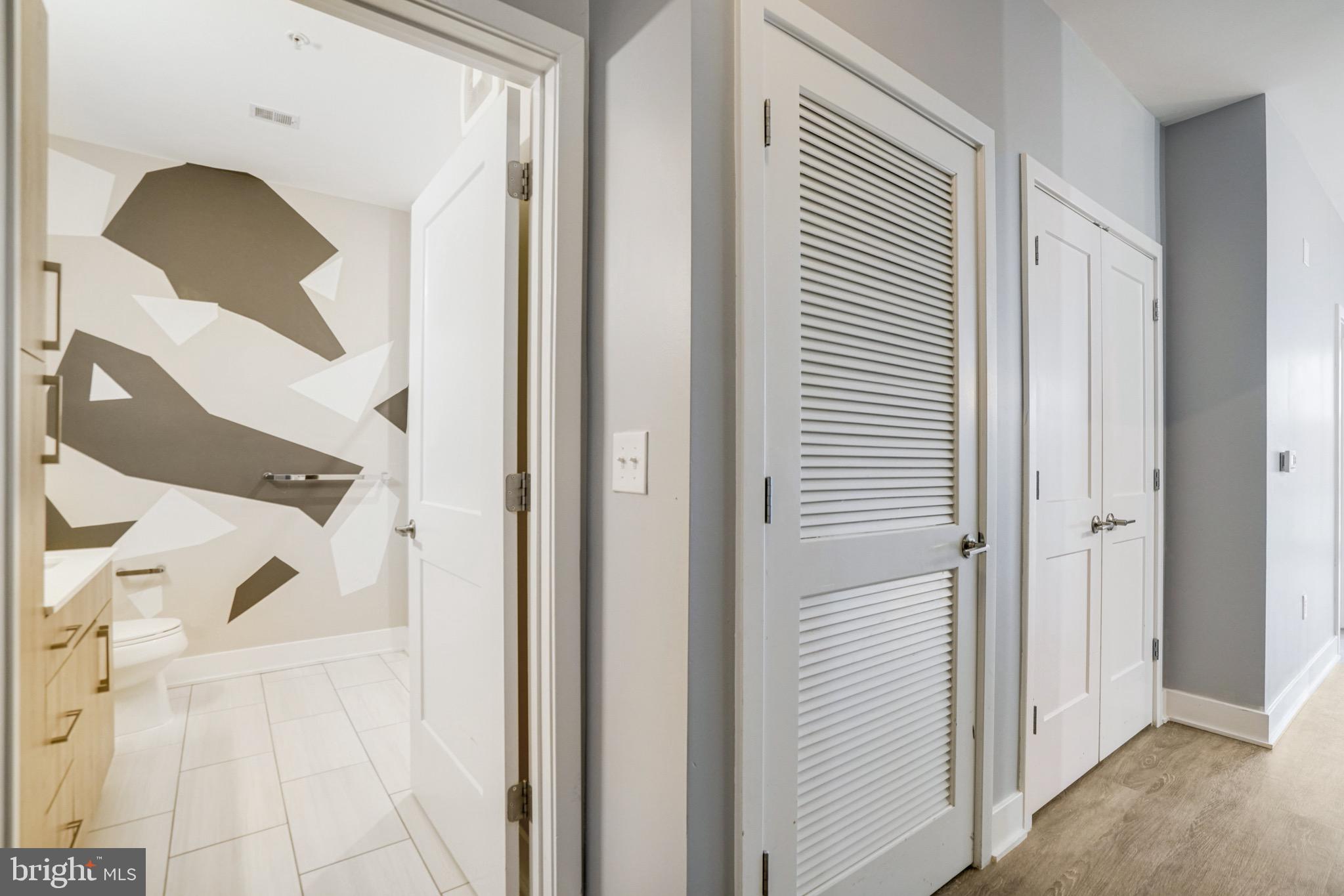 145 RIVERHAVEN DR #135