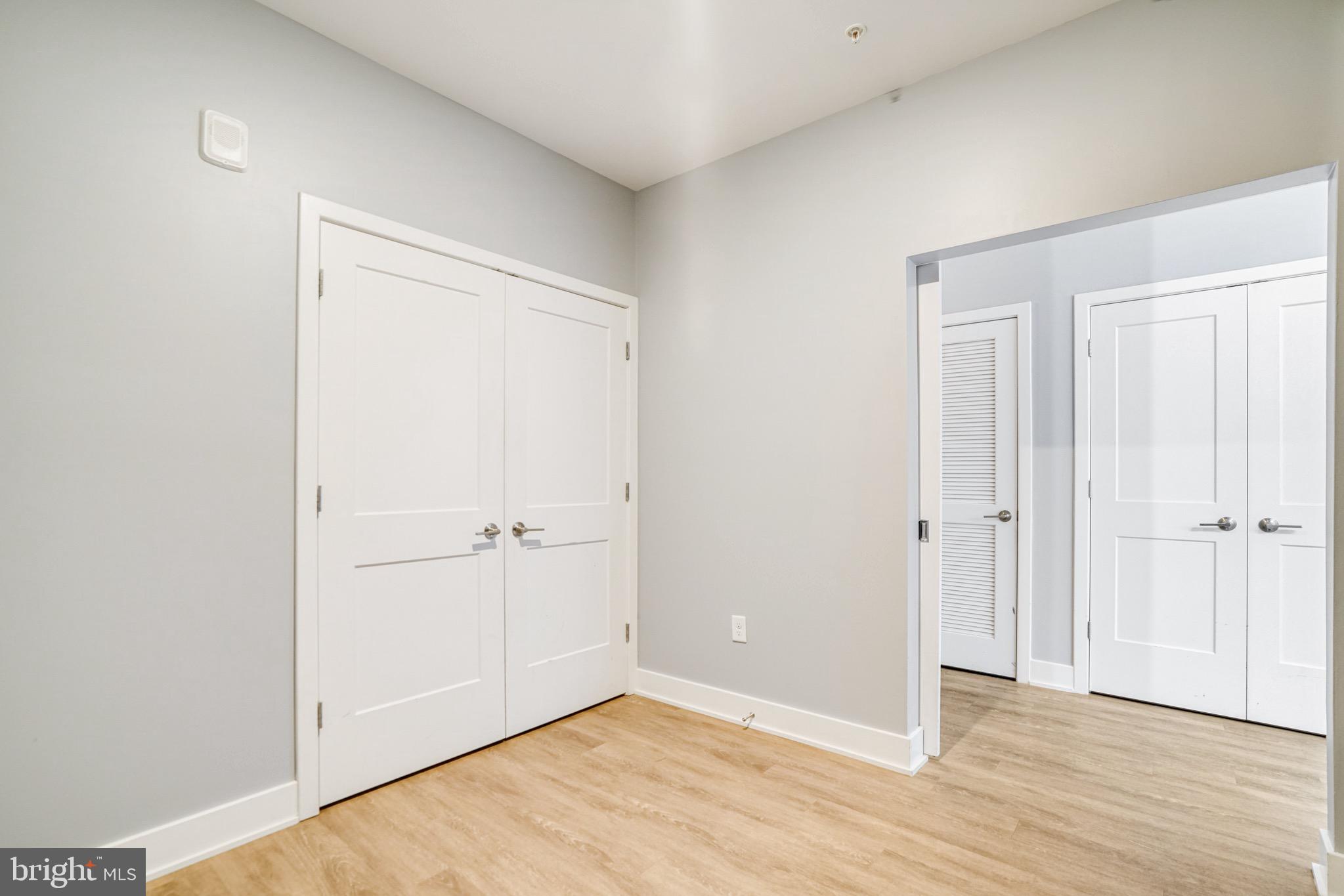 145 RIVERHAVEN DR #135