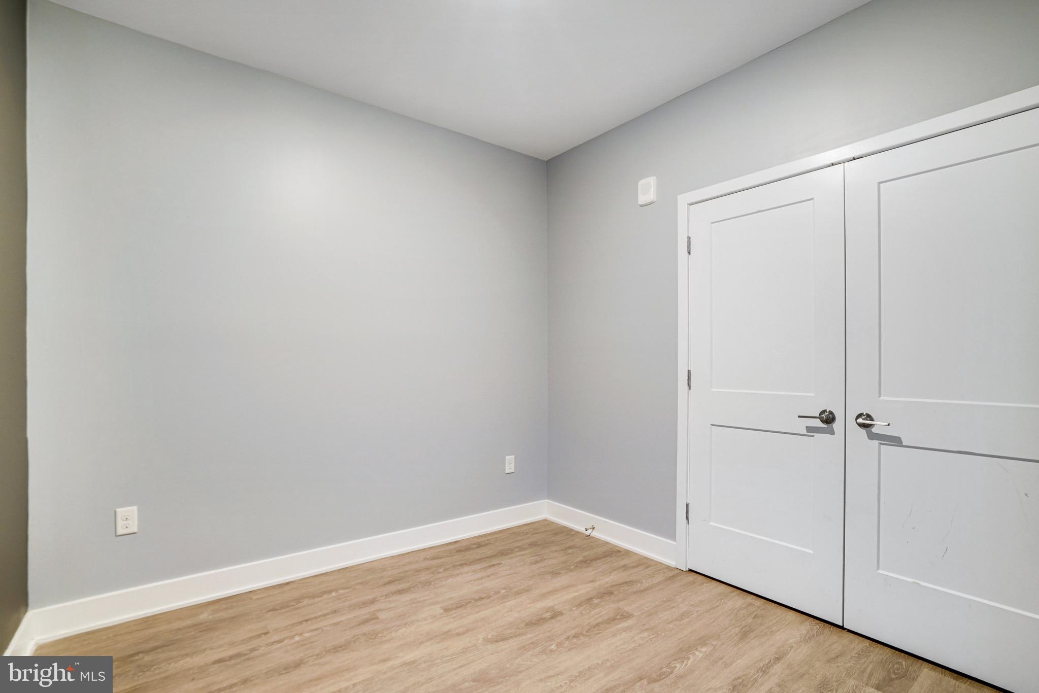 145 RIVERHAVEN DR #135