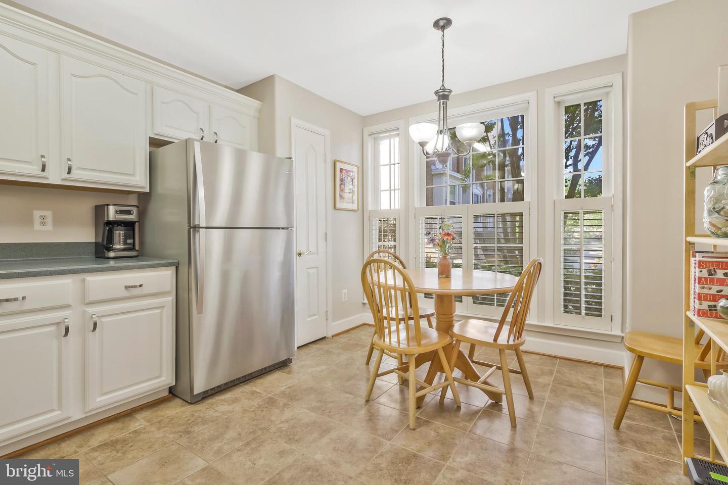 3915 Kathryn Jean Ct