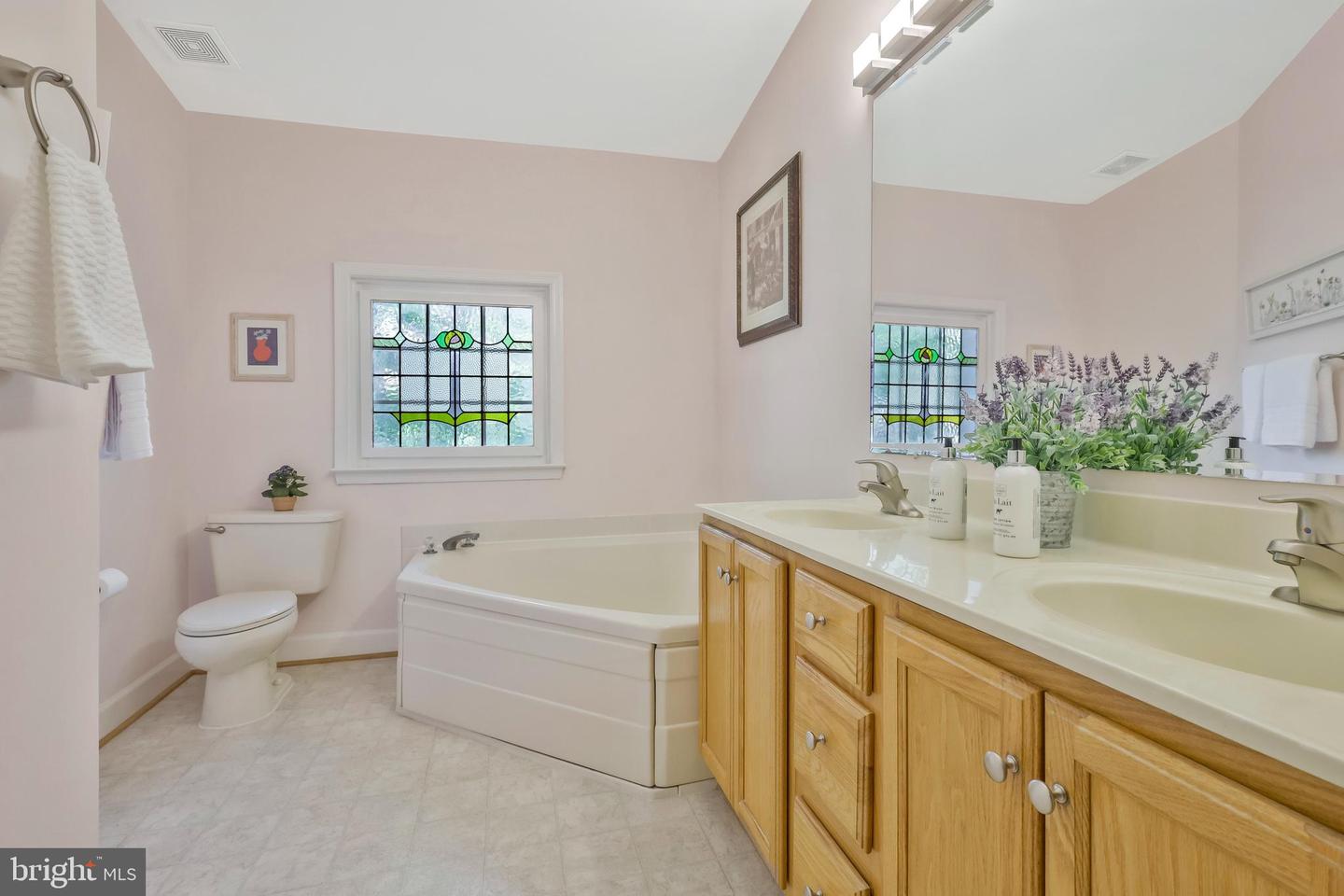 3915 Kathryn Jean Ct