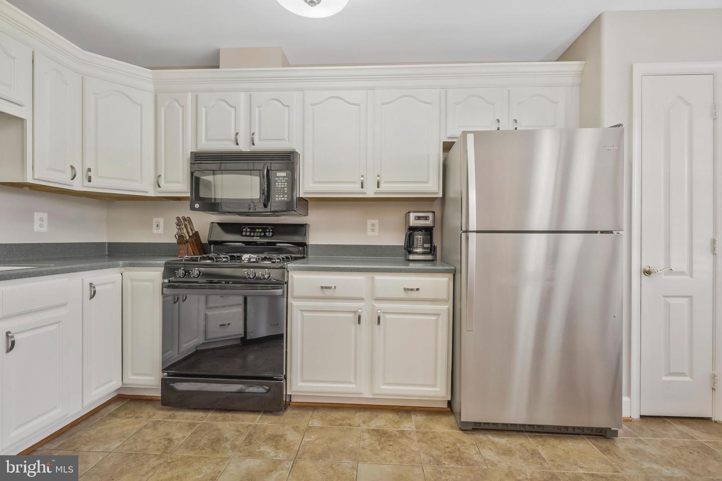 3915 Kathryn Jean Ct