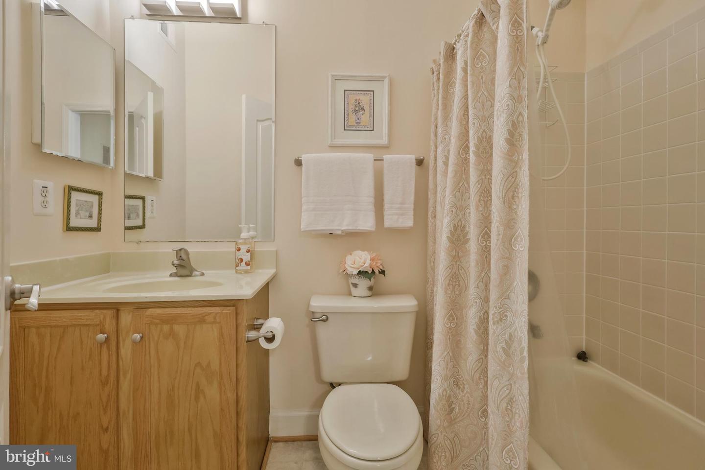 3915 Kathryn Jean Ct