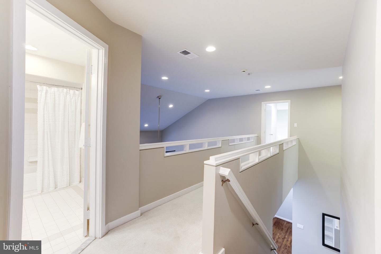 1100 Water Pointe Ln