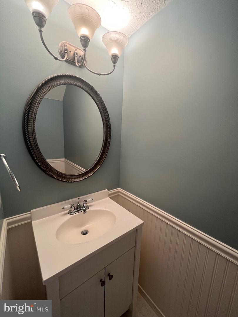 14130 Honey Hill Ct