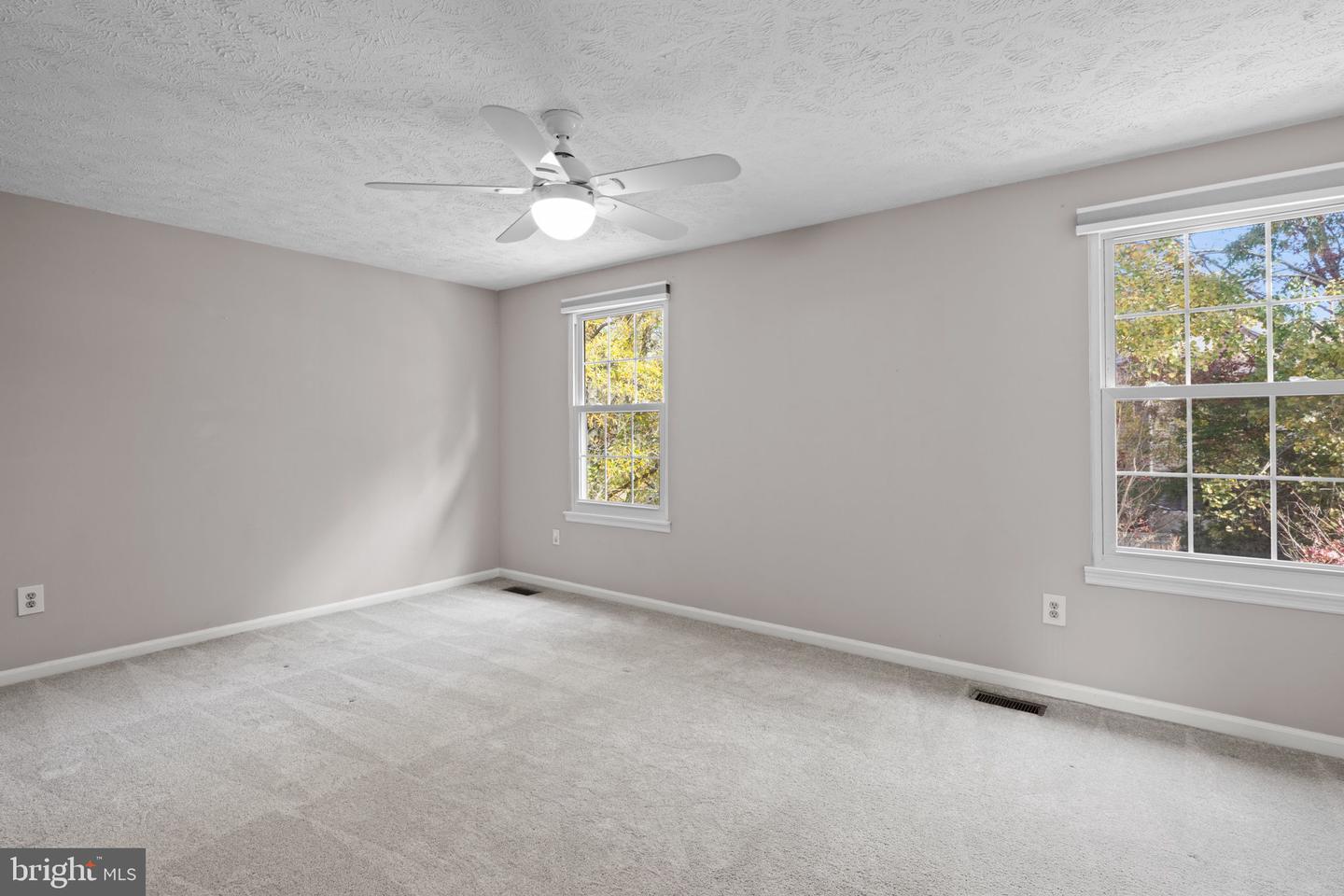 1526 Autumn Ridge Cir